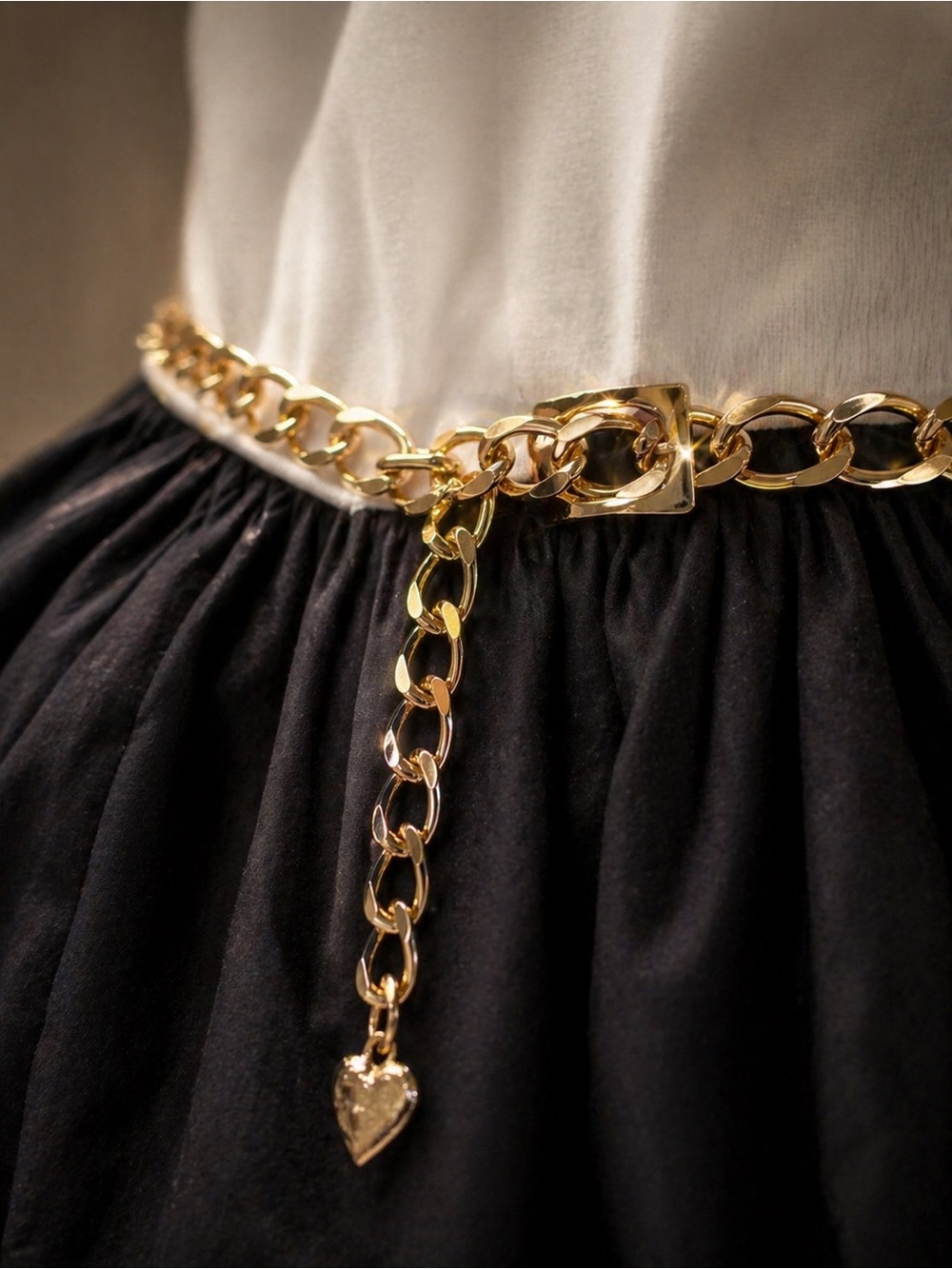 Monnalisa Girls Jersey Dress Size 10 Navy White Gold Chain Belt - Picture 4 of 7